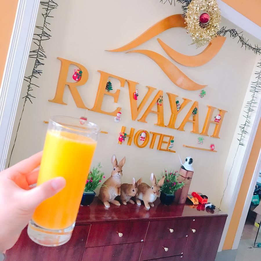 Revayah Hotels Ruteng Exterior photo