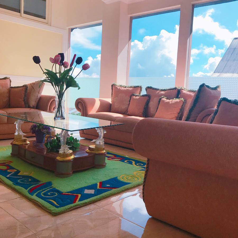 Revayah Hotels Ruteng Exterior photo